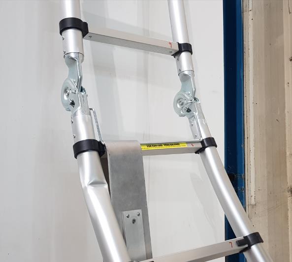 2.5M + 2.5M Telescopic Multi-Position Ladder: photo 2 of 4 from the OPSS notice of 9 Apr 2024