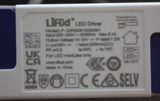 CGC Lighting Chrome LED Over Mirror Bathroom Light with Pull Cord: photo 2 of 2 from the OPSS notice of 12 Nov 2024
