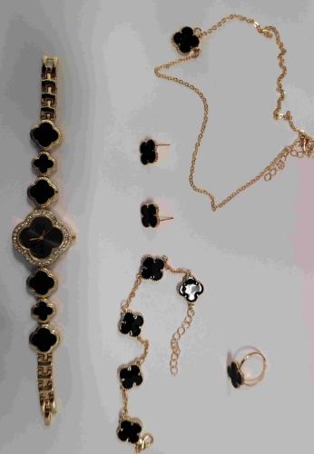 Clover Jewellery Set: photo 2 of 2 from the OPSS notice of 6 Jun 2025