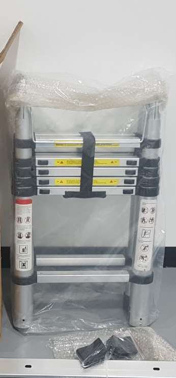 Day Plus Telescopic Ladder 1.9m + 1.9m: photo 4 of 4 from the OPSS notice of 24 Sep 2021
