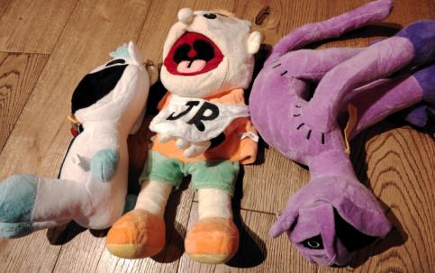 JBL Smiling Critters Plush Toys: photo 2 of 2 from the OPSS notice of 7 May 2024